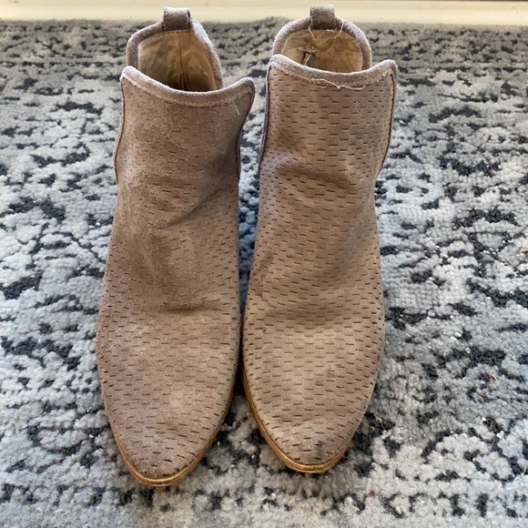 Gray suede lucky brand booties - size 9 - worn often - see pics - Picture 2 of 8